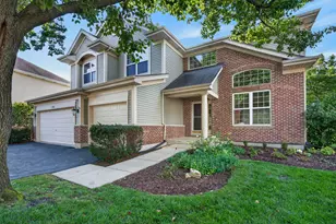 2570 N Jade Ave, Arlington Heights, IL 60004 - Photo 1