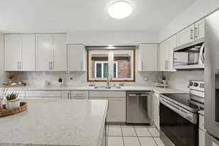 139 Harding Ave, Des Plaines, IL 60016 - Photo 11