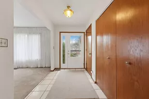 139 Harding Ave, Des Plaines, IL 60016 - Photo 3