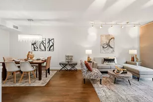 744 N Clark St, Chicago, IL 60654 - Photo 3