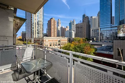 744 N Clark Street #305, Chicago, IL 60654 - Photo 17