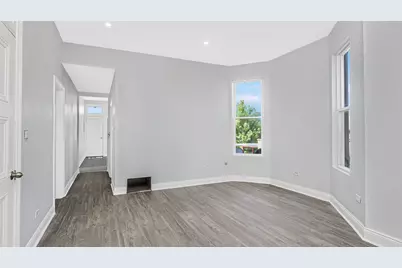 3227 W Beach Avenue #3, Chicago, IL 60651 - Photo 5