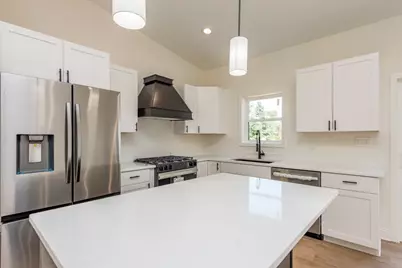 1521 Kenmore Avenue, Round Lake Beach, IL 60073 - Photo 15
