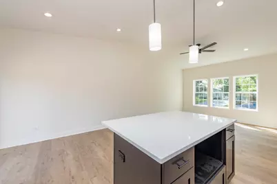 1521 Kenmore Avenue, Round Lake Beach, IL 60073 - Photo 17