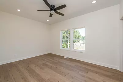 1521 Kenmore Avenue, Round Lake Beach, IL 60073 - Photo 5