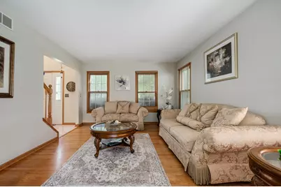 5282 Galloway Drive, Hoffman Estates, IL 60192 - Photo 7