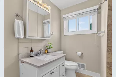 4615 Larch Avenue, Glenview, IL 60025 - Photo 15