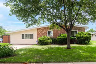 4615 Larch Ave, Glenview, IL 60025 - Photo 1