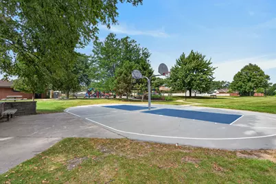 7106 Beckwith Road, Morton Grove, IL 60053 - Photo 25
