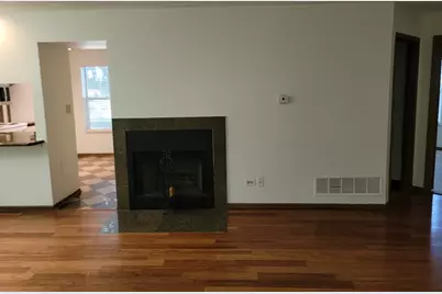 137 White Oak Court #1, Schaumburg, IL 60195 - Photo 5