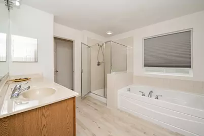 646 Grand Canyon Circle, Crystal Lake, IL 60014 - Photo 9