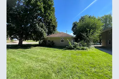 3303 Greenwood Avenue, Rockford, IL 61107 - Photo 3