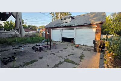 8443 S Manistee Avenue, Chicago, IL 60617 - Photo 21