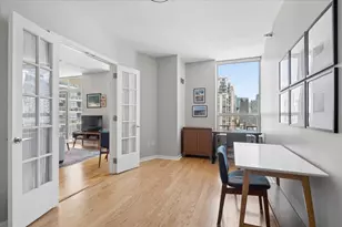 330 W Grand Ave, Chicago, IL 60654 - Photo 11