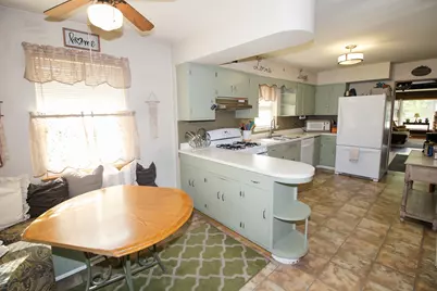9341 Menard Avenue, Oak Lawn, IL 60453 - Photo 9