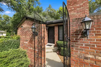 806 Roberts Road, Tower Lakes, IL 60010 - Photo 5