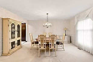 806 Roberts Rd, Tower Lakes, IL 60010 - Photo 13