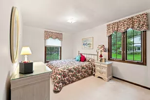 806 Roberts Rd, Tower Lakes, IL 60010 - Photo 23