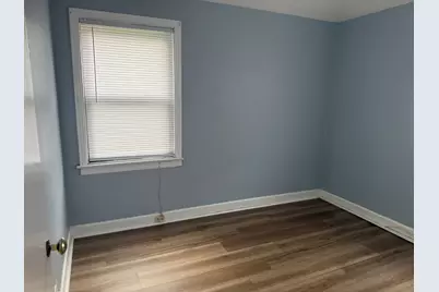 10042 S Luella Avenue, Chicago, IL 60617 - Photo 5
