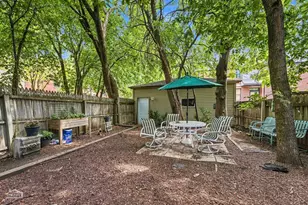 1367 N Leavitt St, Chicago, IL 60622 - Photo 25