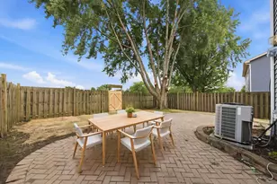 1140 Brunswick Ln, Aurora, IL 60504 - Photo 21
