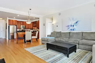 508 W Melrose St, Chicago, IL 60657 - Photo 5