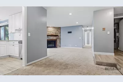 5S541 Paxton Drive #G, Naperville, IL 60563 - Photo 3
