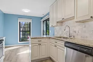 5S541 Paxton Dr, Naperville, IL 60563 - Photo 5