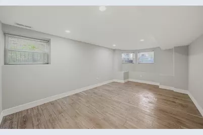 2421 N Marmora Avenue, Chicago, IL 60639 - Photo 31