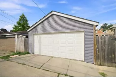 2421 N Marmora Avenue, Chicago, IL 60639 - Photo 37