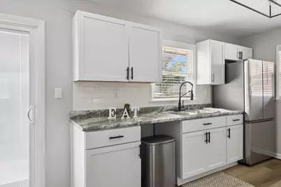 1305 N Prairie Avenue, Joliet, IL 60435 - Photo 9