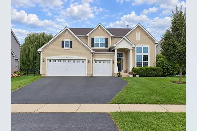 643 Seneca Street, Volo, IL 60073 - Photo 1