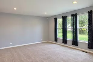 643 Seneca St, Volo, IL 60073 - Photo 13