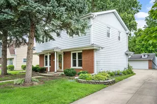 113 N Oak St, Elmhurst, IL 60126 - Photo 1