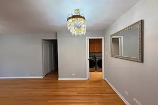 1954 Redwood Ln, Northbrook, IL 60062 - Photo 7