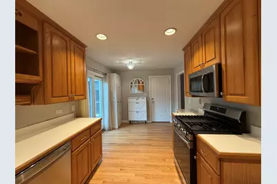 1954 Redwood Lane, Northbrook, IL 60062 - Photo 3