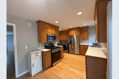 1954 Redwood Lane, Northbrook, IL 60062 - Photo 5