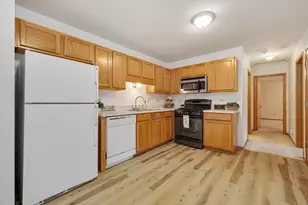 903 Elderberry Cir, Naperville, IL 60563 - Photo 11