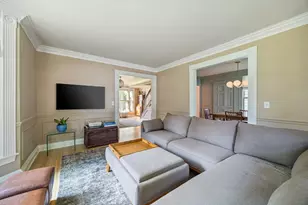 24 N Benton St, Palatine, IL 60067 - Photo 9