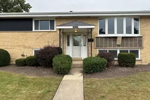 565 Arlene Dr, Wood Dale, IL 60191 - Photo 3