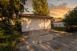 202 Dawson Ave, Rockford, IL 61107 - Photo 33