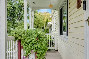 133 N Ridgemoor Ave, Mundelein, IL 60060 - Photo 5