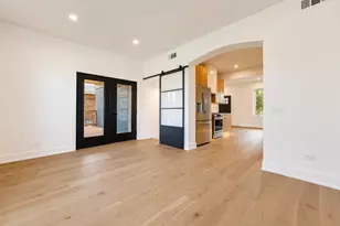 5721 S Newcastle Ave, Chicago, IL 60638 - Photo 13