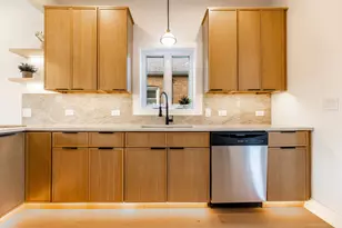 5721 S Newcastle Ave, Chicago, IL 60638 - Photo 9
