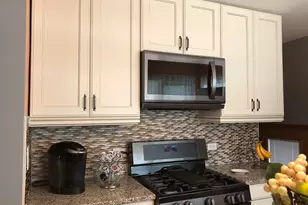 109 N Laverne Ave, Hillside, IL 60162 - Photo 7