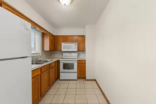 4653 W 95th St, Oak Lawn, IL 60453 - Photo 7