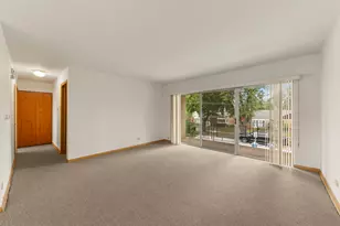 4653 W 95th St, Oak Lawn, IL 60453 - Photo 3