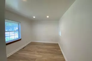 1429 Ambassador Ln, Ford Heights, IL 60411 - Photo 13
