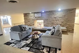 2800 Maple Ave, Downers Grove, IL 60515 - Photo 11