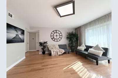5322 W Windsor Avenue #2C, Chicago, IL 60630 - Photo 3